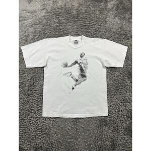 Kobe Bryant 8 Artwork 90S Lakers T Shirt Xl